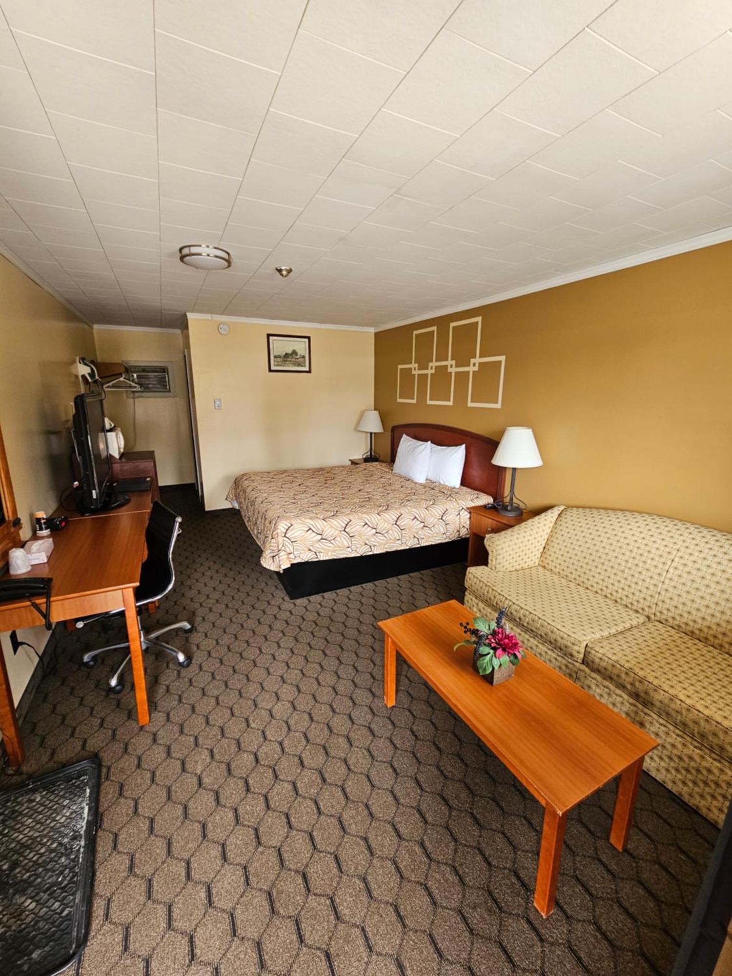 Forest Plaza Motel Mount Forest Exterior foto