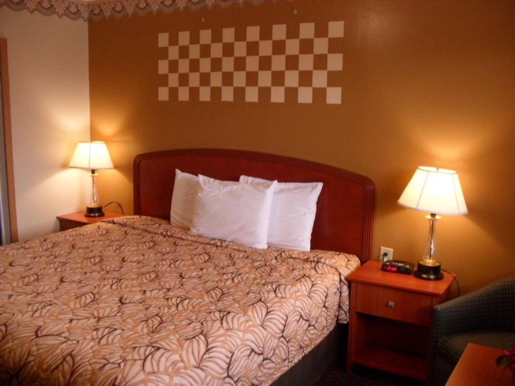 Forest Plaza Motel Mount Forest Exterior foto