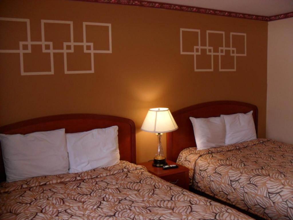 Forest Plaza Motel Mount Forest Exterior foto
